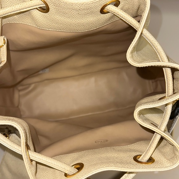 🔥🔥🔥Authentic Chanel Caviar Triple CC Logo Drawstring Bucket Shoulder Bag - Picture 11 of 15